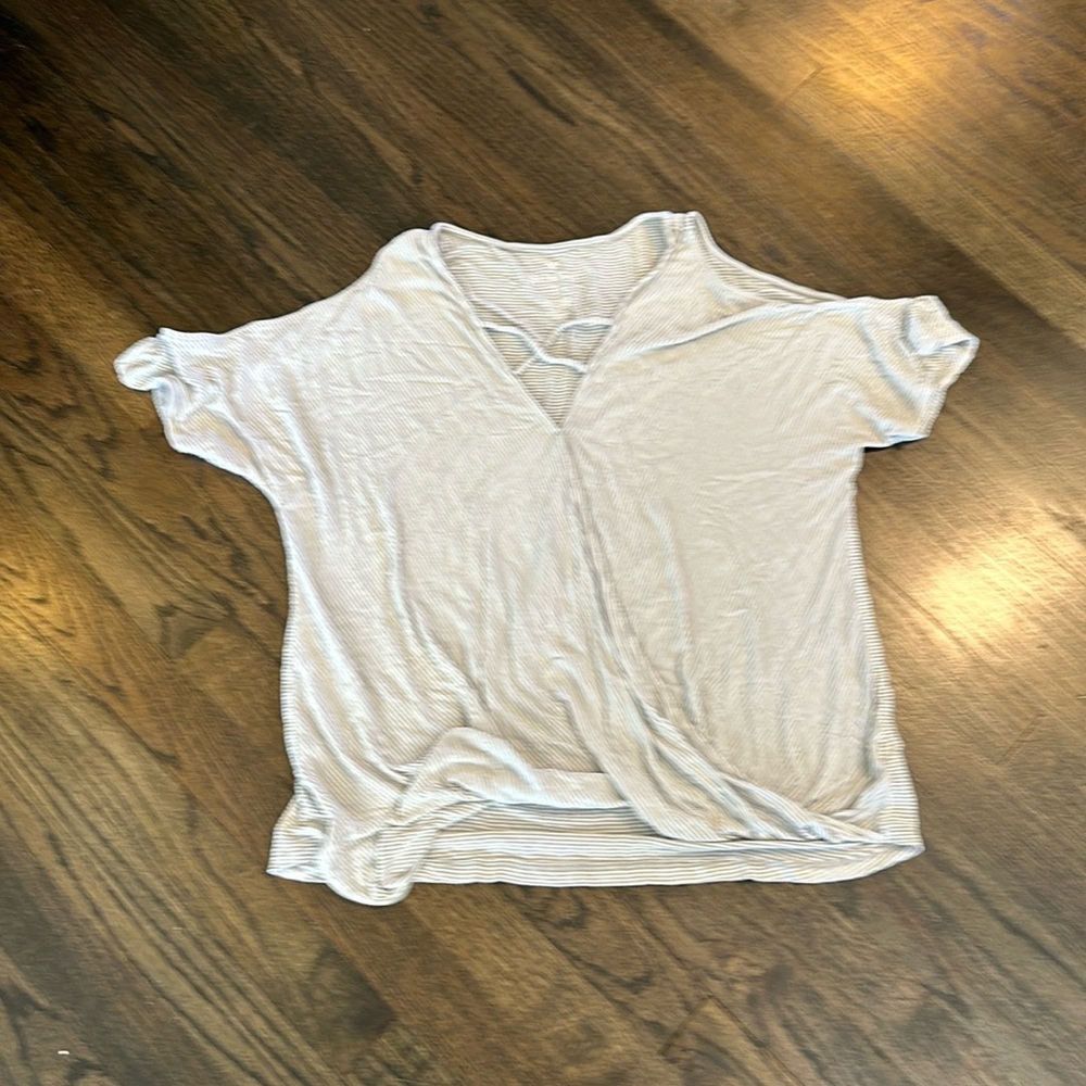 American Eagle Soft and Sexy T Gray White Stripe Striped Cold Shoulder Large L